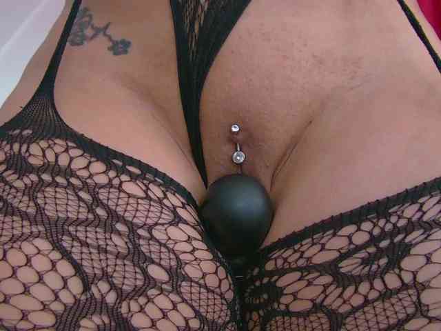Foxxxy-MILF webcam