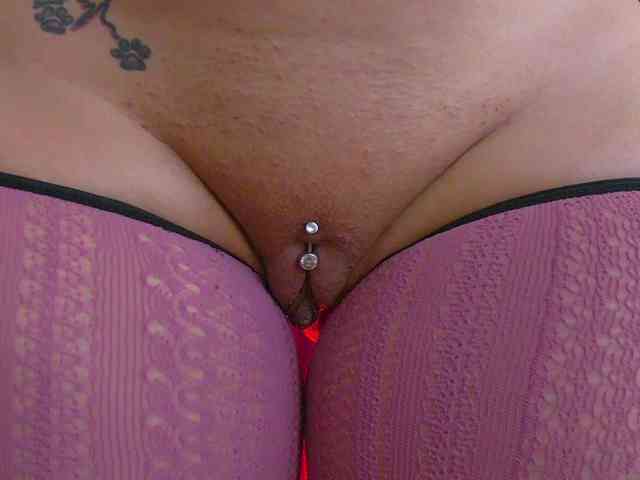 Foxxxy-MILF webcam