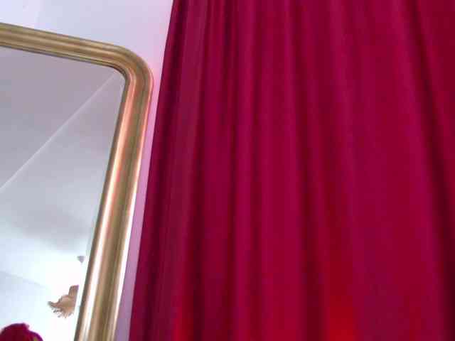 Foxxxy-MILF webcam