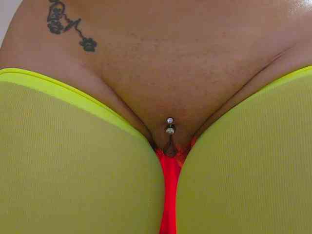 Foxxxy-MILF