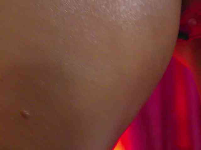Foxxxy-MILF webcam