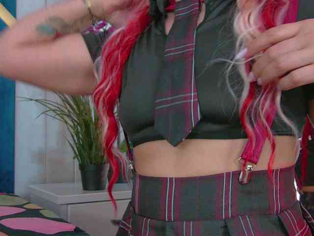 Foxxxy-MILF webcam