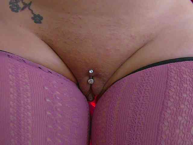 Foxxxy-MILF webcam