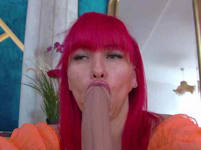 Foxxxy-MILF webcam