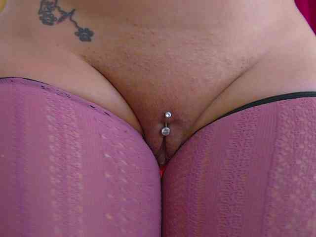 Foxxxy-MILF webcam