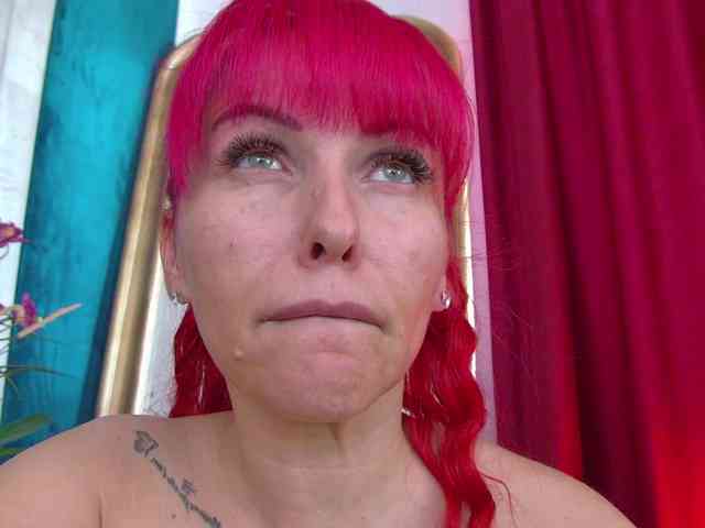 Foxxxy-MILF webcam