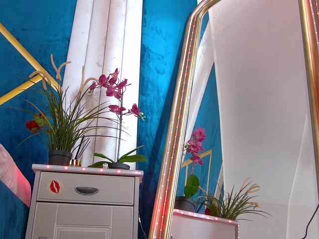 Foxxxy-MILF Foxxxy-MILF