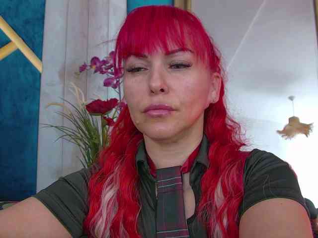 Foxxxy-MILF webcam