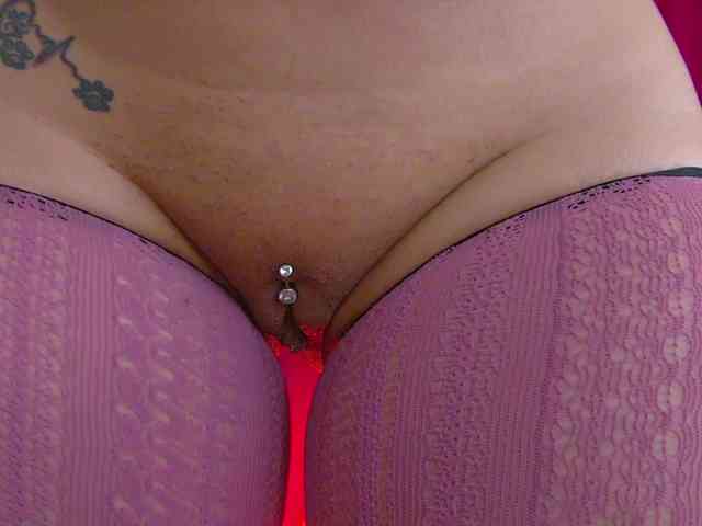 Foxxxy-MILF webcam