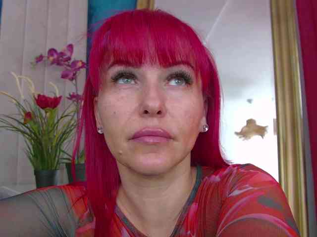 Foxxxy-MILF webcam