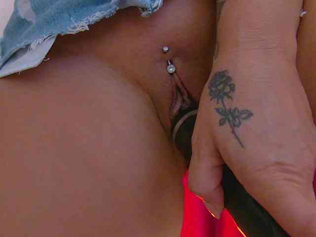 Foxxxy-MILF webcam