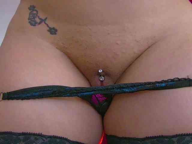 Foxxxy-MILF webcam