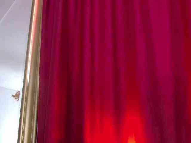 Foxxxy-MILF webcam
