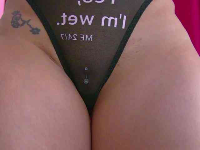 Foxxxy-MILF webcam