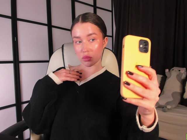 estershine on BongaCams