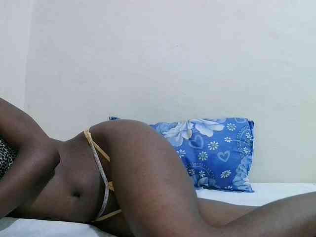 sweet-leylah webcam