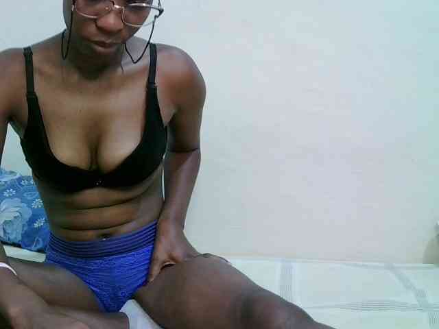 sweet-leylah webcam