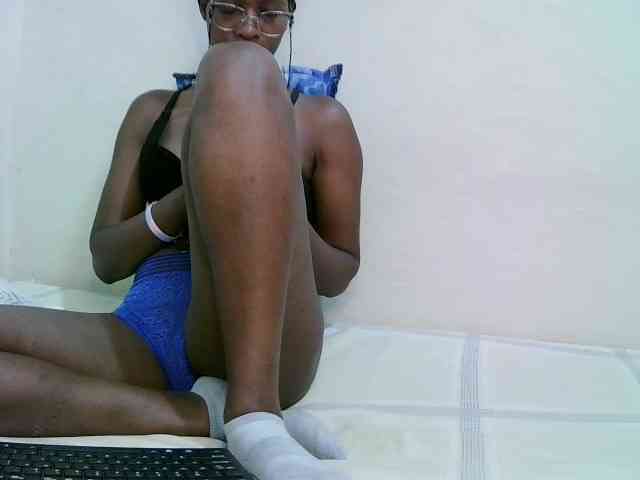 sweet-leylah webcam