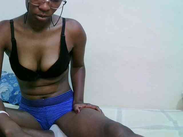 sweet-leylah webcam
