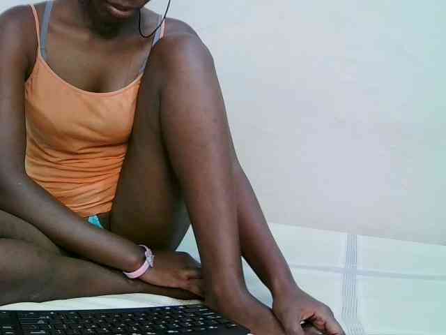sweet-leylah webcam
