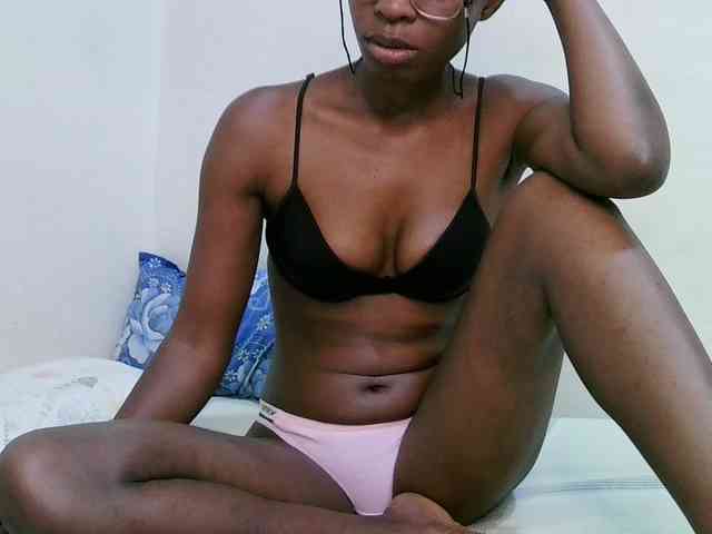 sweet-leylah webcam