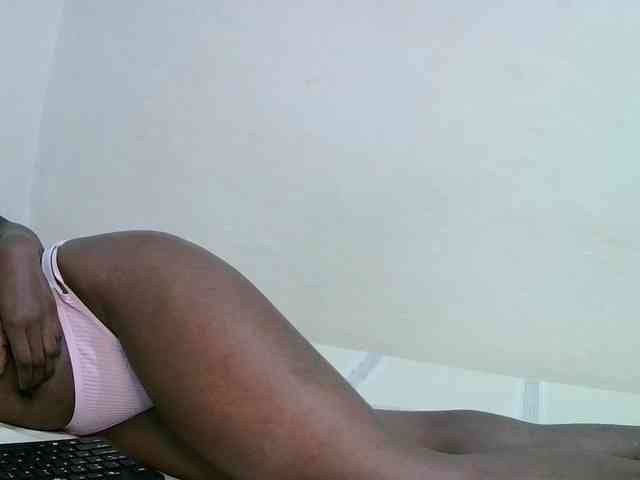 sweet-leylah webcam