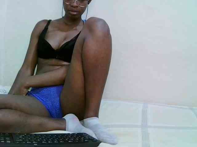sweet-leylah webcam
