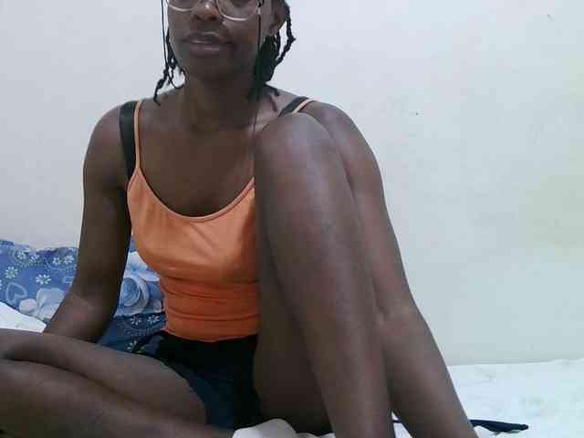 sweet-leylah webcam