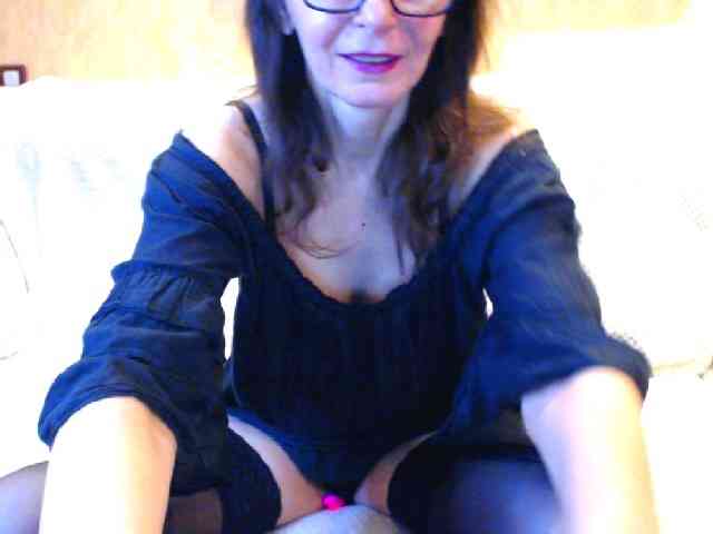 Julianna6532 Live Webcam on BongaCams