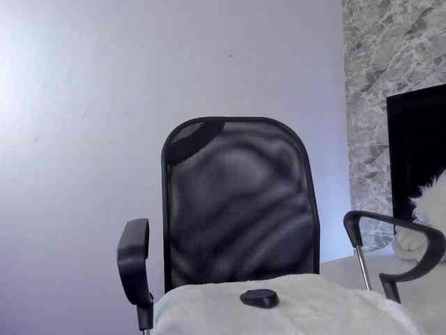 Maylin-Garcia webcam