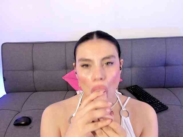 Maylin-Garcia webcam