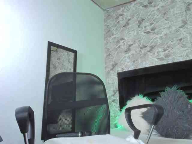 Maylin-Garcia webcam