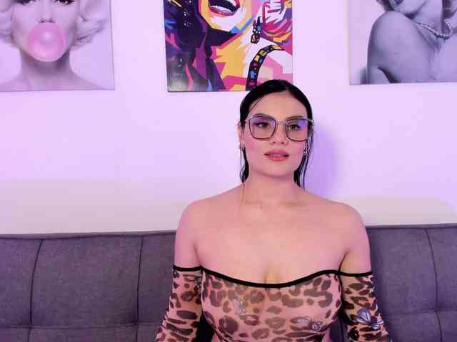 Maylin-Garcia webcam