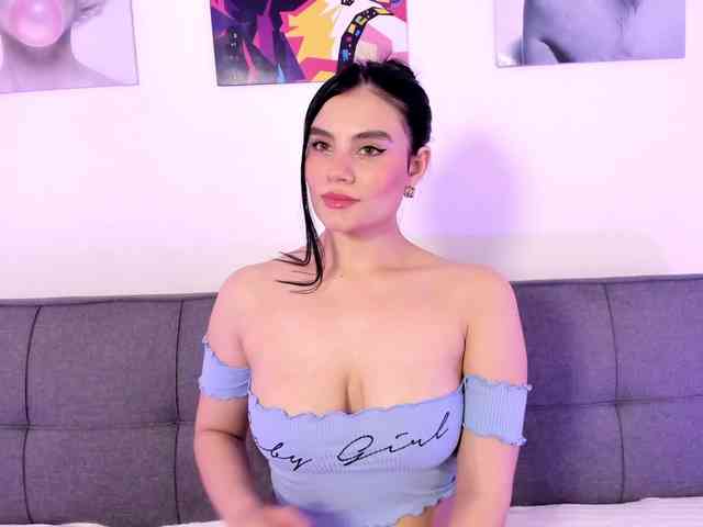 Maylin-Garcia webcam