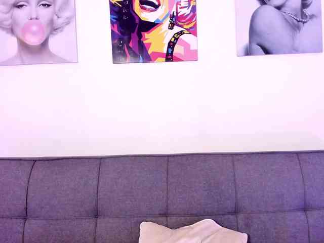 Maylin-Garcia webcam