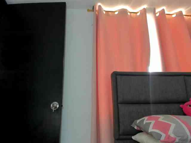 sara-maisa webcam