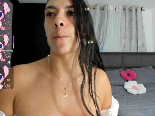 sara-maisa webcam