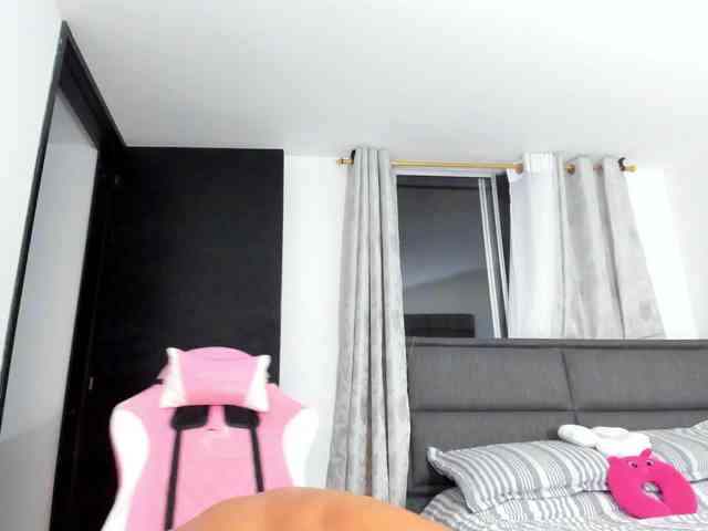sara-maisa webcam