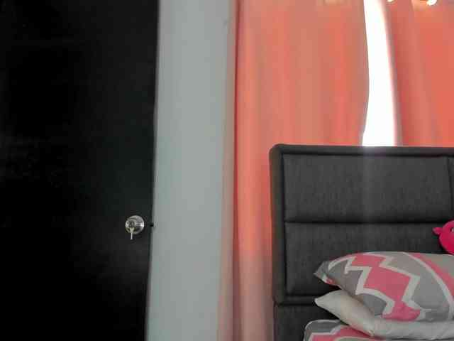 sara-maisa webcam