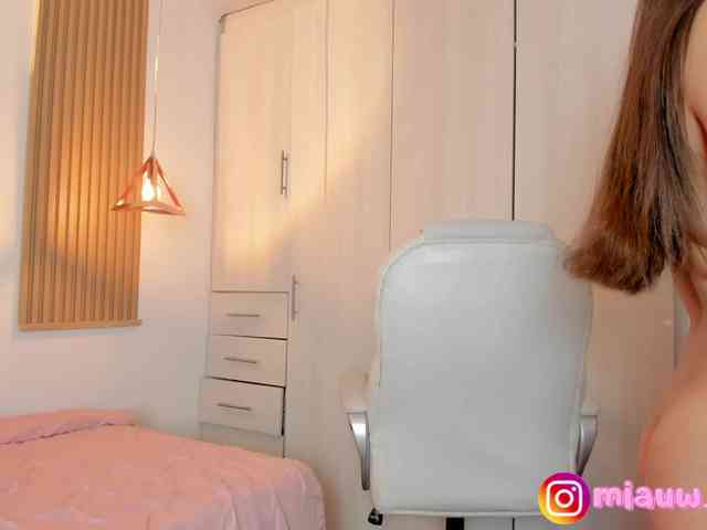mianevaeh webcam