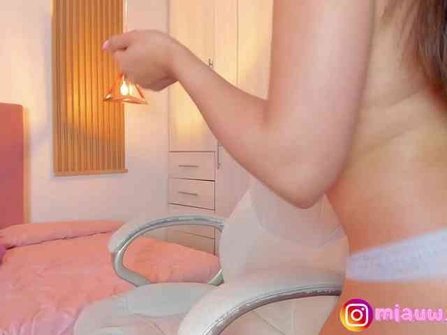 mianevaeh webcam