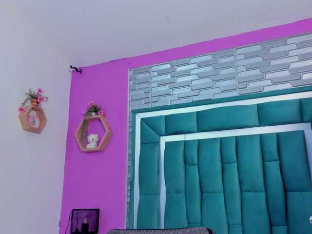 VALERYANDERSON's BongaCams show and profile