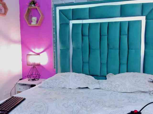 VALERY_ANDERSON webcam