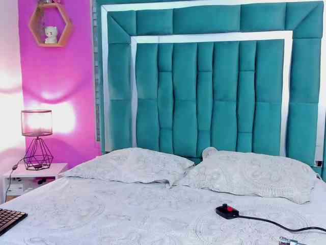 VALERY_ANDERSON webcam