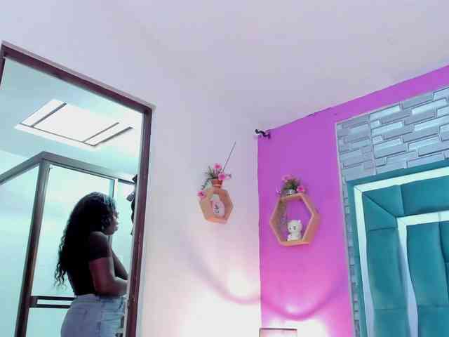 VALERY_ANDERSON webcam
