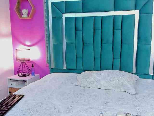 VALERYANDERSON VALERYANDERSON