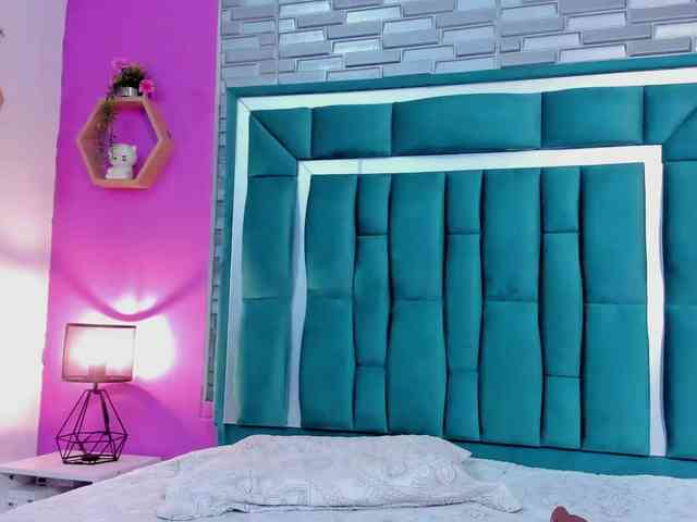 VALERYANDERSON VALERYANDERSON