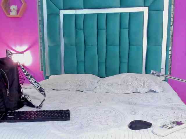 VALERY_ANDERSON webcam