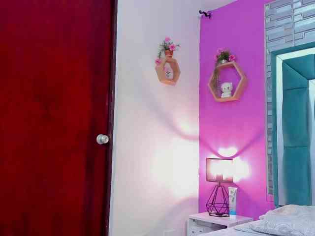 VALERYANDERSON VALERYANDERSON