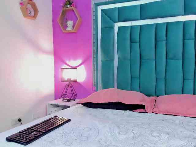 VALERY_ANDERSON webcam